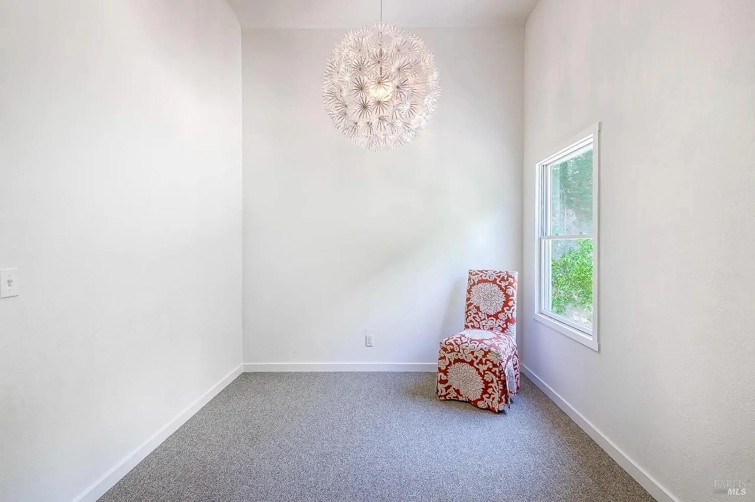 19500 Mountain View Road Boonville, CA 95415 - Photo 29 of 67 an empty room with a window