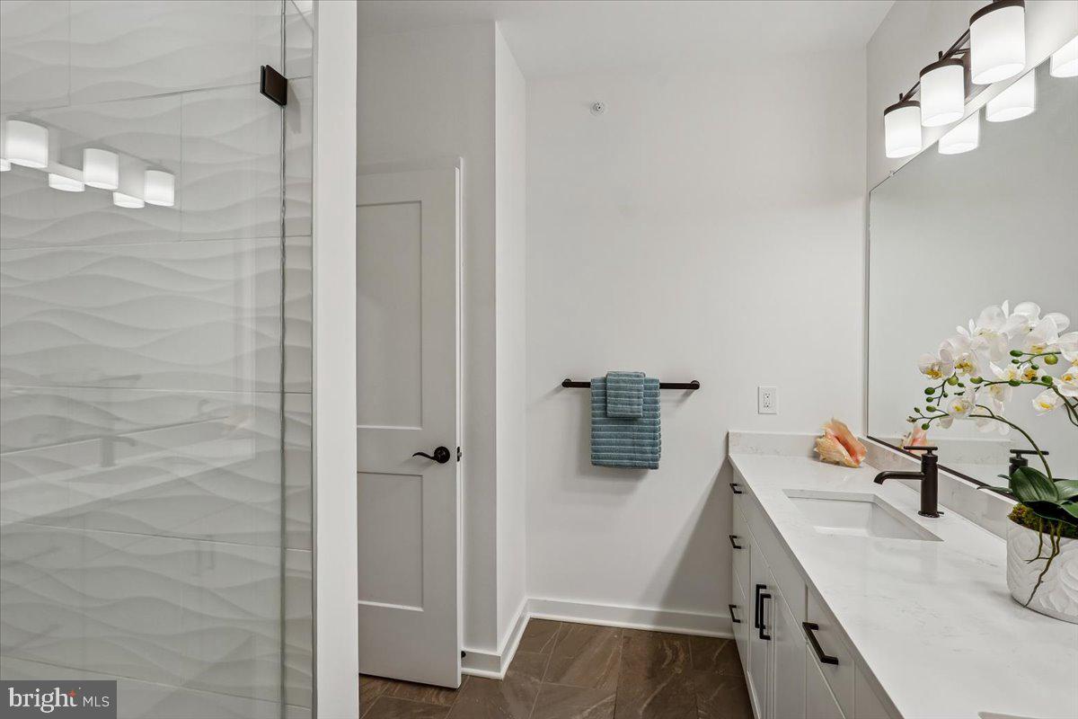 78 Old Mill Bottom Road North, Unit 409 Annapolis, MD 21409 - Photo 21 of 50 Primary Bath