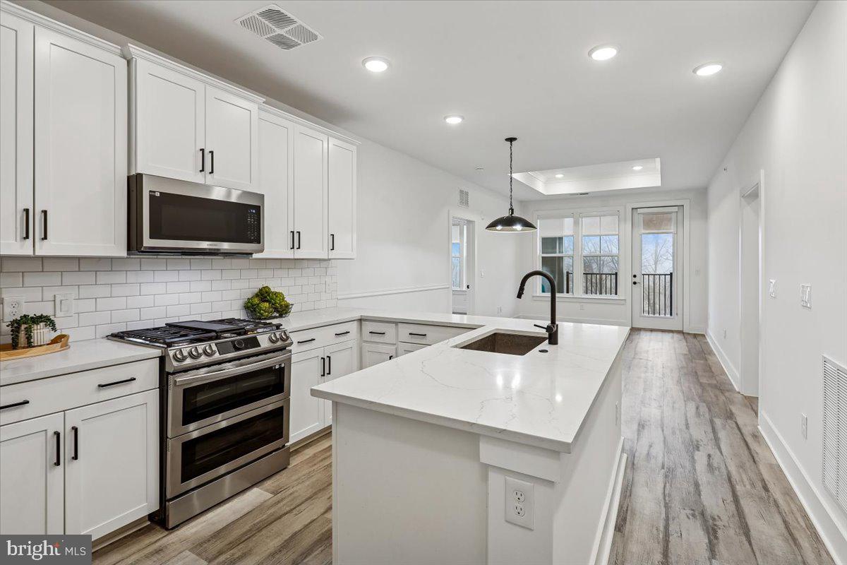 78 Old Mill Bottom Road North, Unit 409 Annapolis, MD 21409 - Photo 3 of 50 Large Kitchen Space