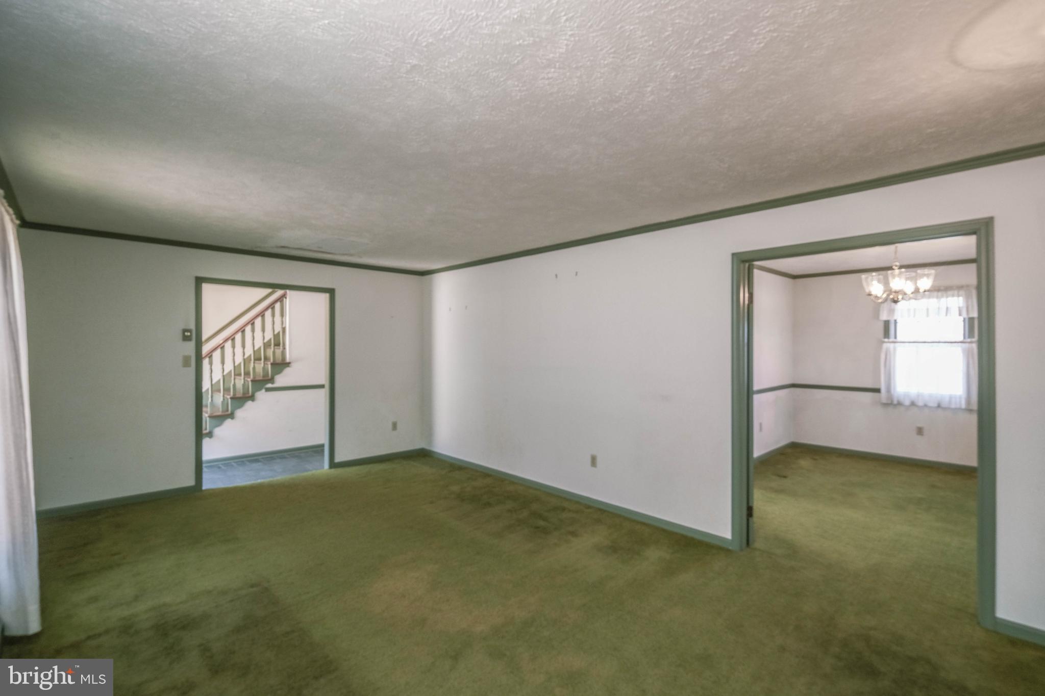 107 Richmond Road Front Royal, VA 22630 - Photo 13 of 72 Living room view looking to foyer