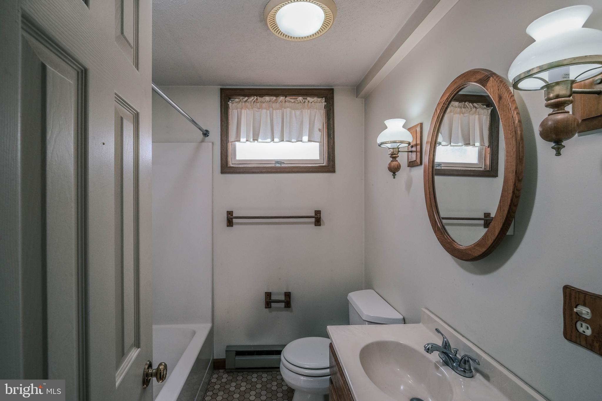 107 Richmond Road Front Royal, VA 22630 - Photo 27 of 72 Lower level full bathroom