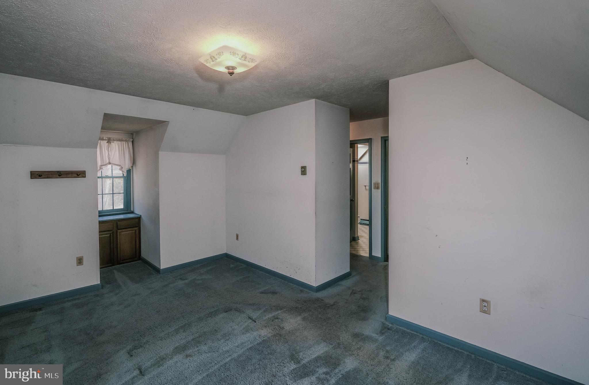 107 Richmond Road Front Royal, VA 22630 - Photo 33 of 72 Owner's suite has direct access to full bathroom