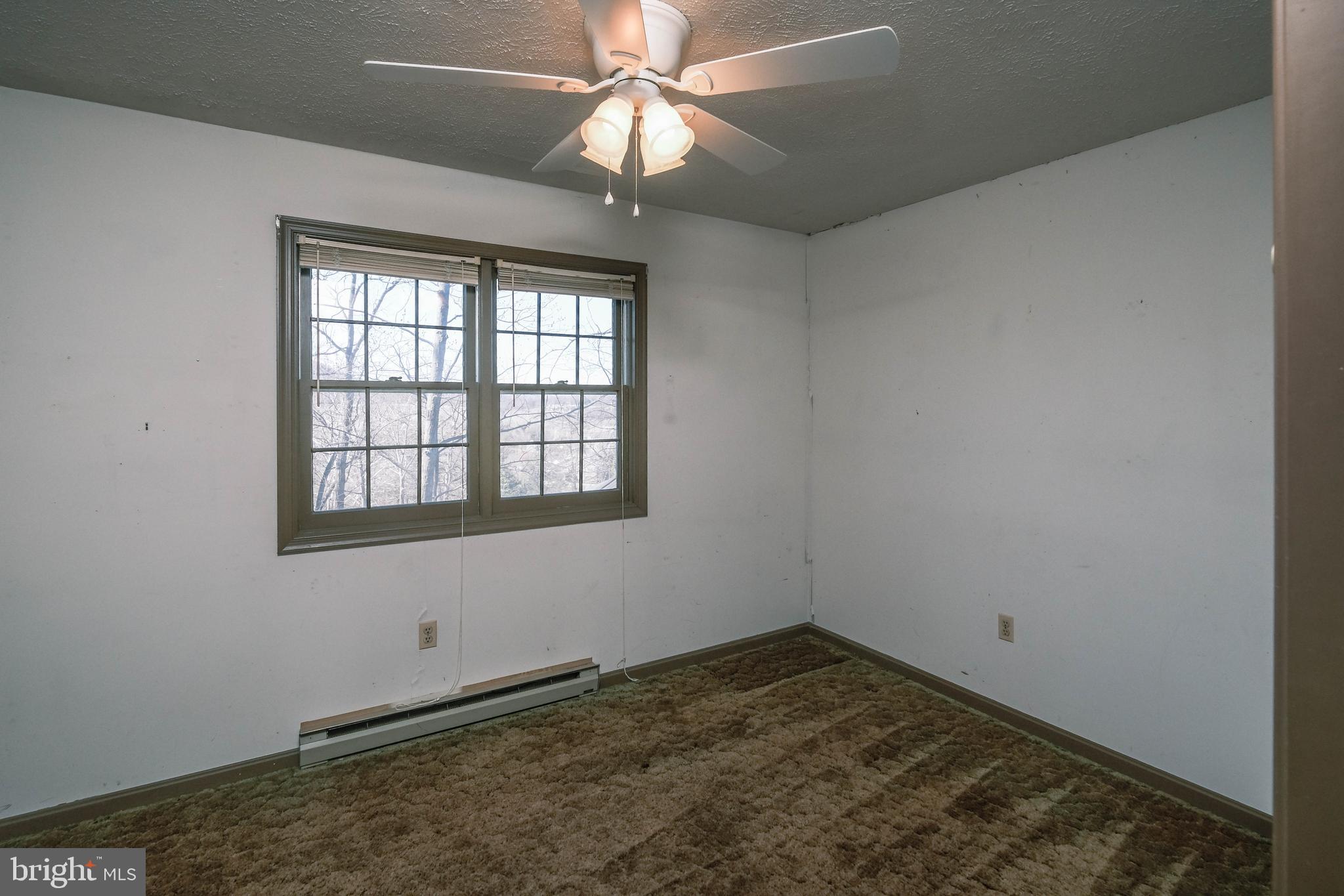 107 Richmond Road Front Royal, VA 22630 - Photo 46 of 75 3rd bedroom