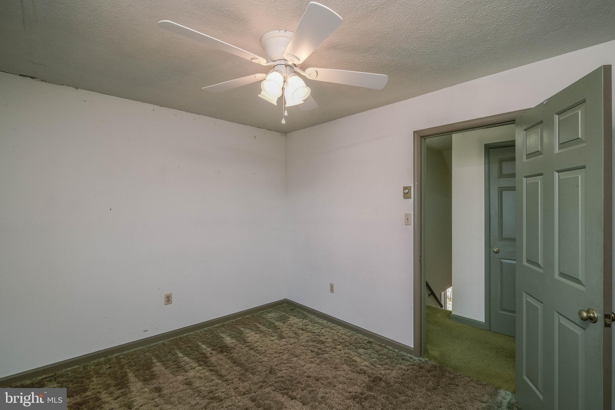 107 Richmond Road Front Royal, VA 22630 - Photo 47 of 75 3rd bedroom