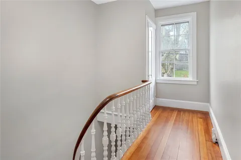 $3,500 | 427 Spring Street, Unit 2, Newport, RI 02840