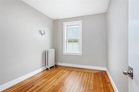 $3,500 | 427 Spring Street, Unit 2, Newport, RI 02840