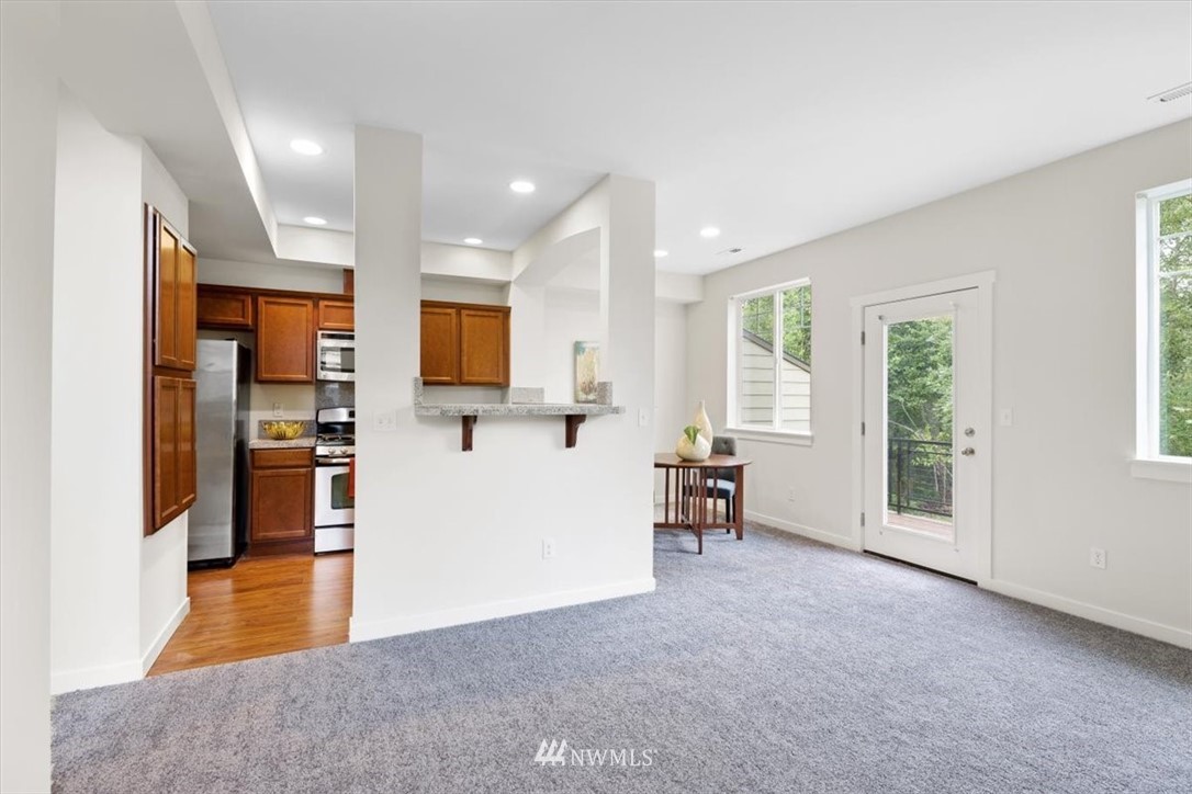 19102 20th Drive Southeast, Unit E101 Bothell, WA 98012 - Photo 3 of 39