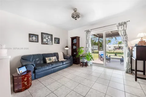 $745,000 | 18044 Southwest 89th Place, Palmetto Bay, FL 33157