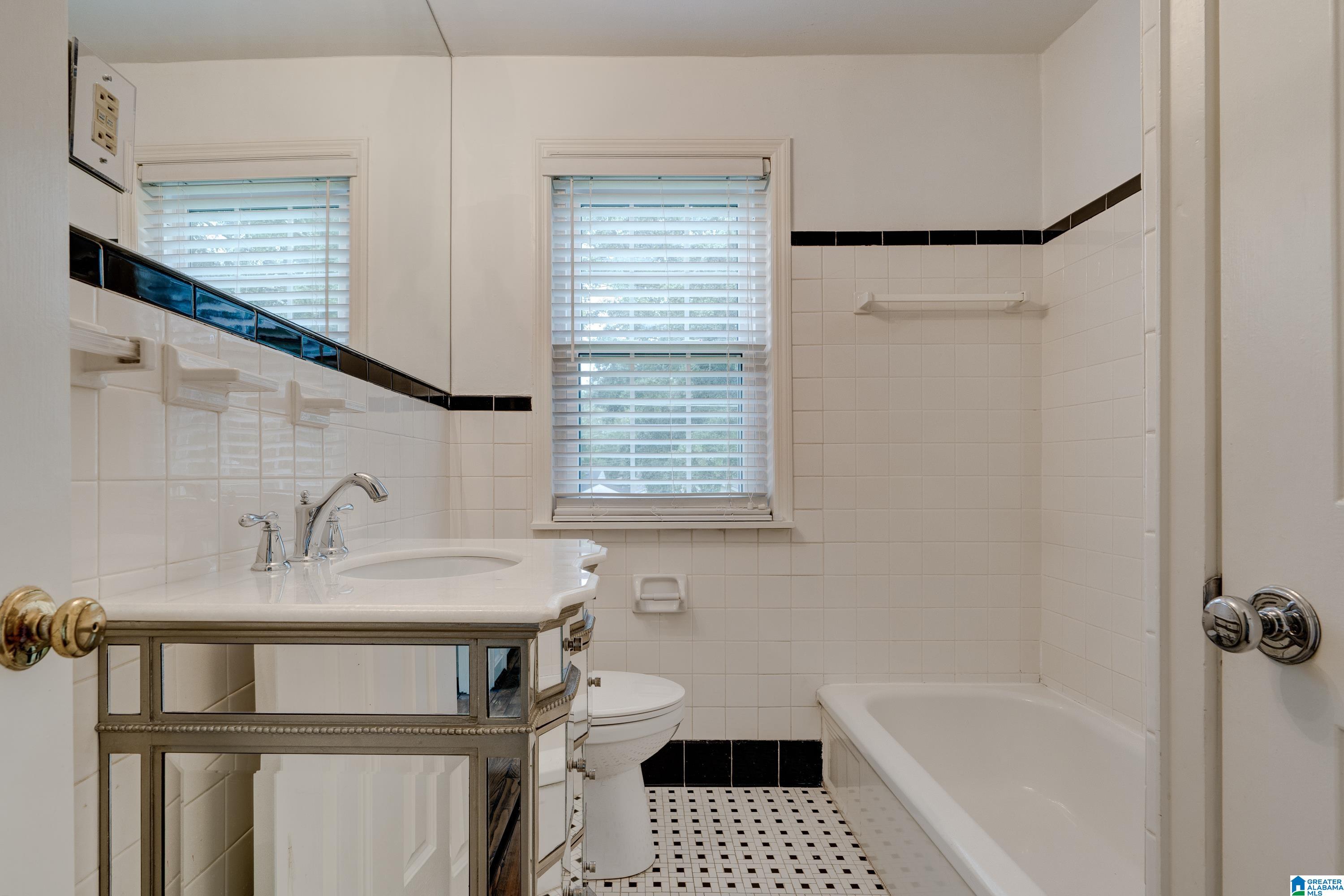 209 Fox Hall Road, Unit C Birmingham, AL 35213 - Photo 15 of 24