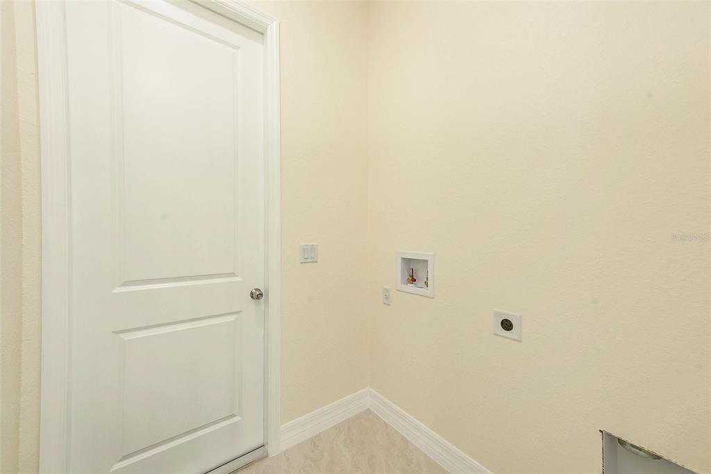 11111 Hackney Drive Riverview, FL 33578 - Photo 22 of 40 a bathroom with a shower