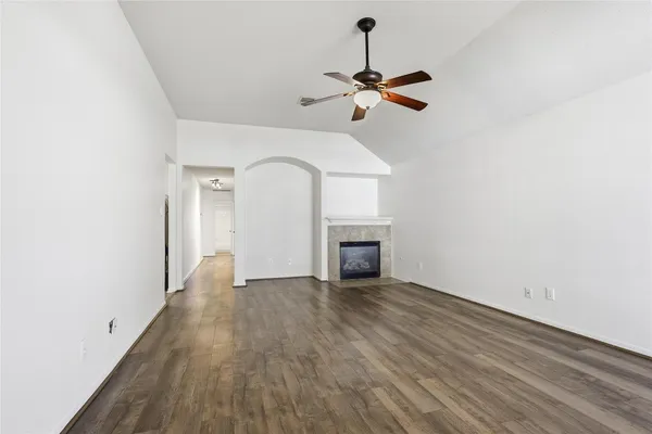 $1,875 | 2318 Village Leaf Drive, Spring, TX 77386