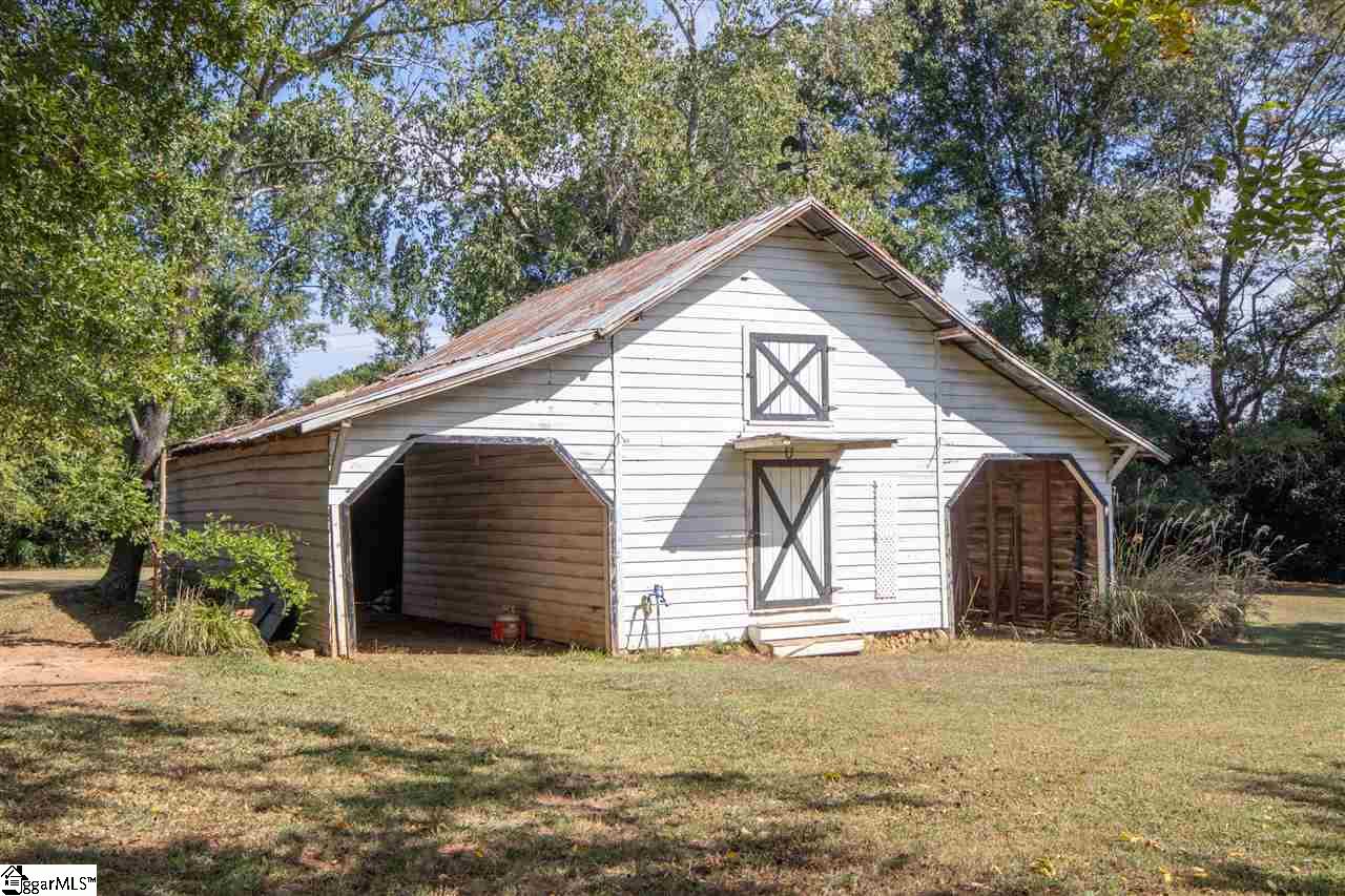 Can also serve as detached garage