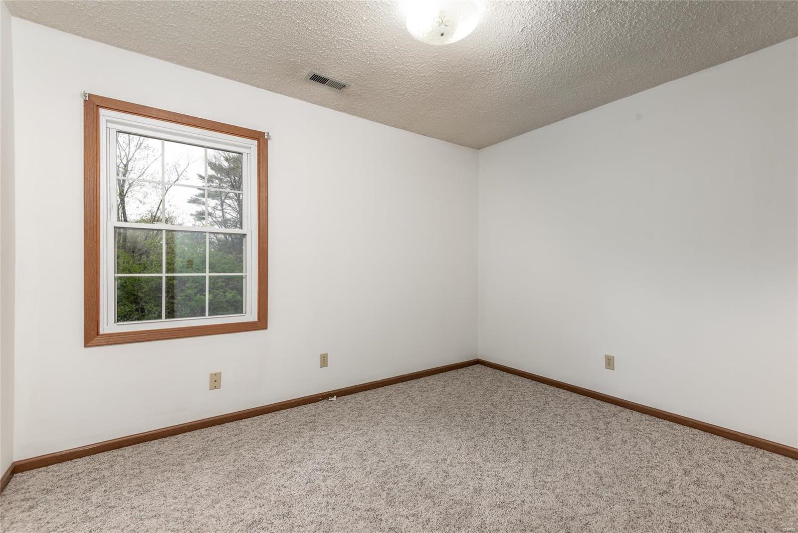 1981 Raintree Trail Collinsville, IL 62234 - Photo 19 of 23 Gallery Image 19
