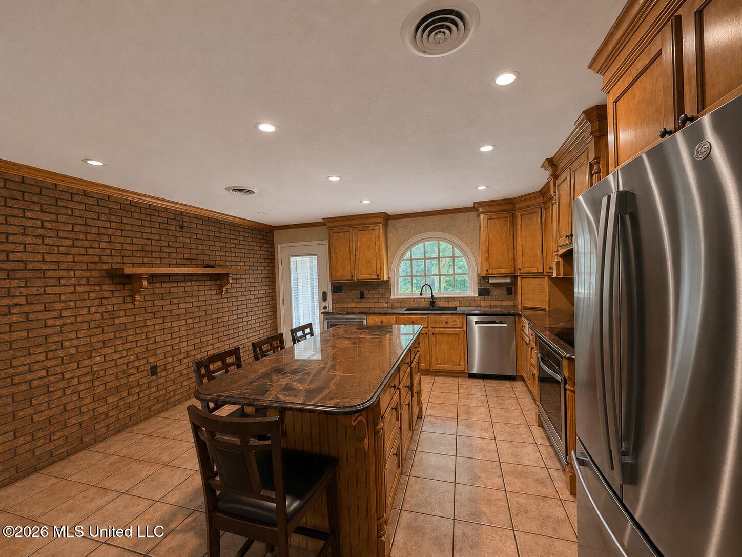 932 White Road Florence, MS 39073 - Photo 10 of 35 ChatGPT Image May 25, 2026, 10_28_33 PM