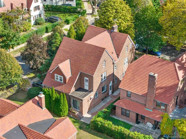 $2,899,000 | 83 Dartmouth Street | Forest Hills