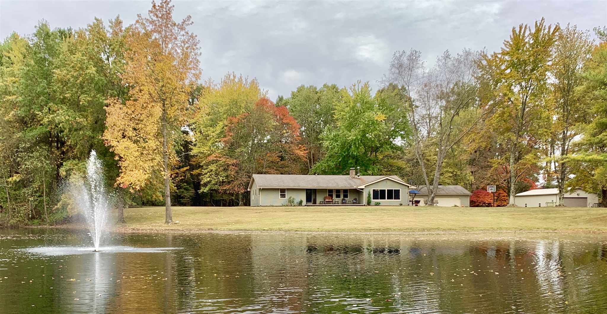 7199 Newman Road Elberfeld, IN 47613 - Photo 1 of 23