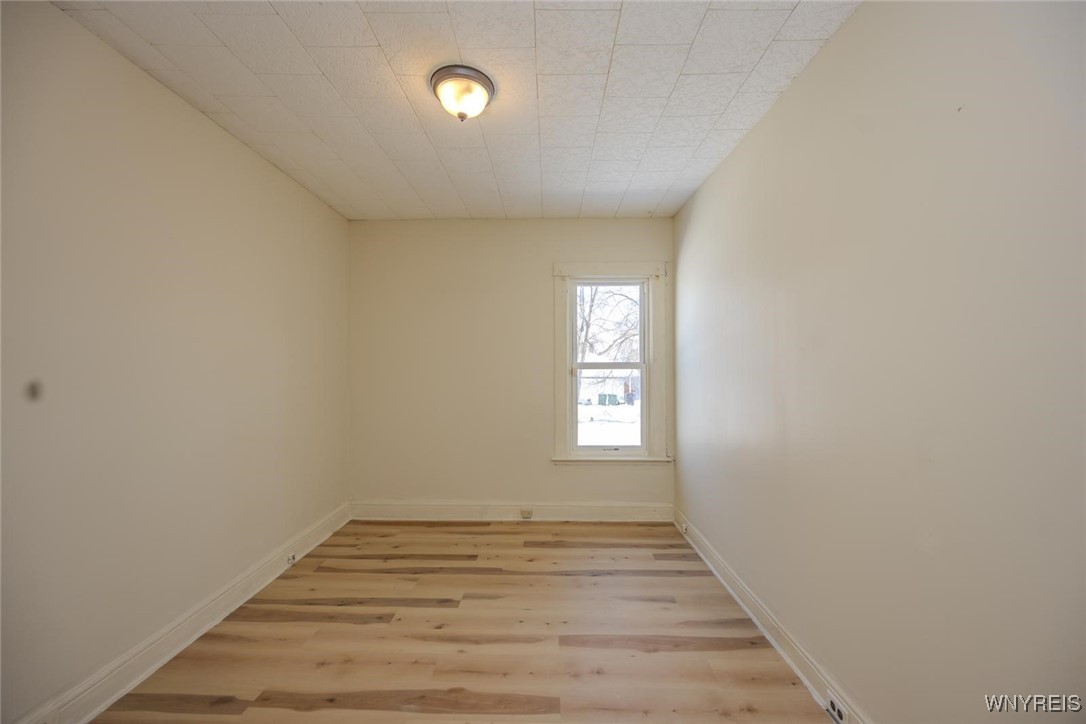 531 16th Street Niagara Falls, NY 14301 - Photo 36 of 50