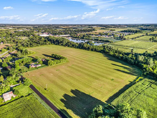 $465,000 | 291 North Ball Creek Road Northwest, Kent City, MI 49330