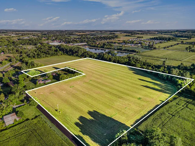 $465,000 | 291 North Ball Creek Road Northwest, Kent City, MI 49330