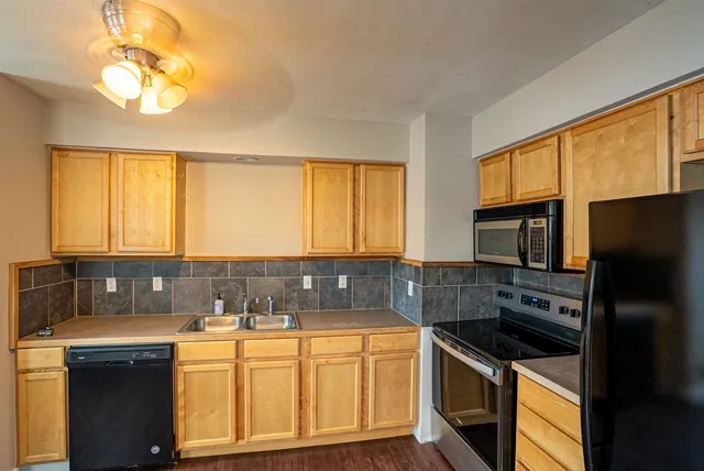 $300,000 | 4224 North Washington Street, Spokane, WA 99205