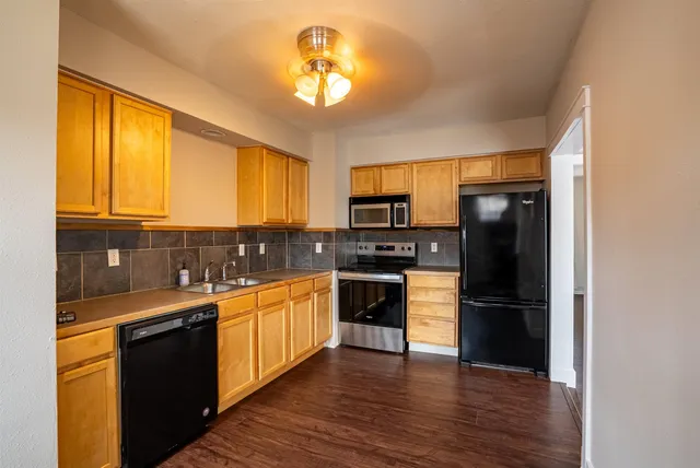 $300,000 | 4224 North Washington Street, Spokane, WA 99205