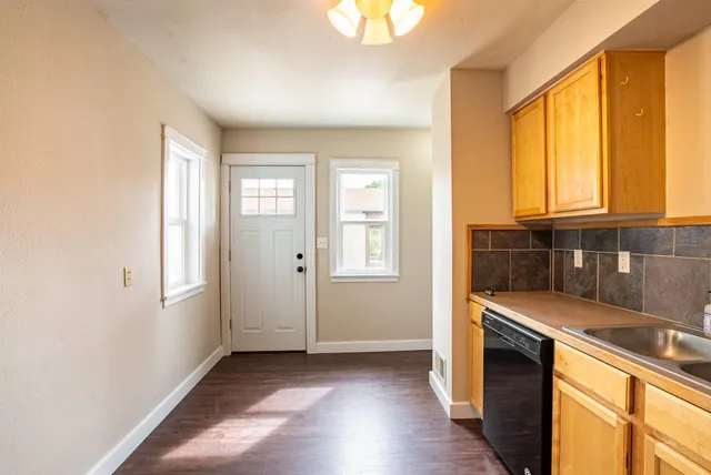 $300,000 | 4224 North Washington Street, Spokane, WA 99205