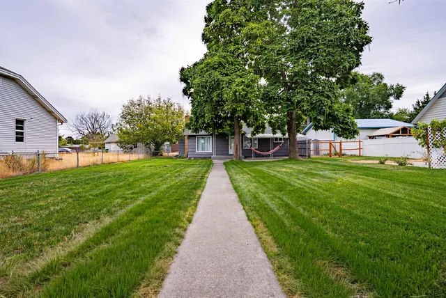 $300,000 | 4224 North Washington Street, Spokane, WA 99205