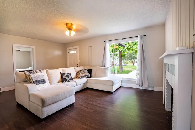 $300,000 | 4224 North Washington Street, Spokane, WA 99205