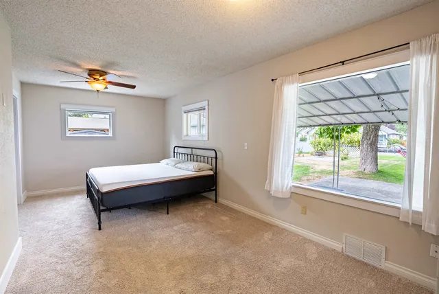 $300,000 | 4224 North Washington Street, Spokane, WA 99205