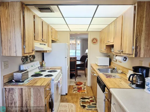 $100,000 | 3000 Northwest 48th Terrace, Unit 430, Lauderdale Lakes, FL 33313