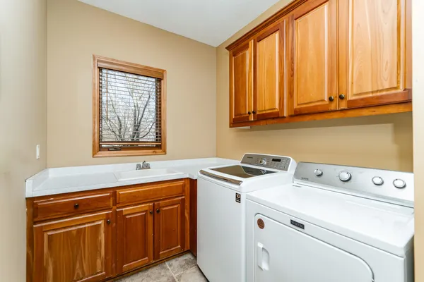 $625,000 | 3130 Cassidy Drive Northeast, Rochester, MN 55906