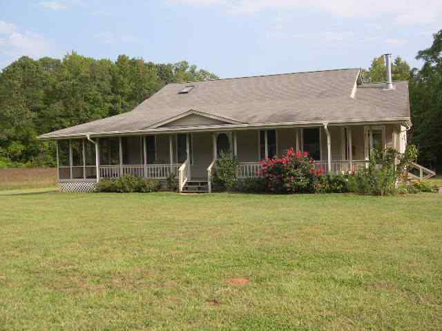 470 North Barton Road Taylors, SC 29687 - Photo 1 of 20 Gallery Image 1