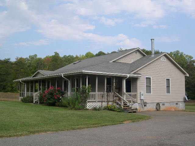 470 North Barton Road Taylors, SC 29687 - Photo 4 of 20 Gallery Image 4