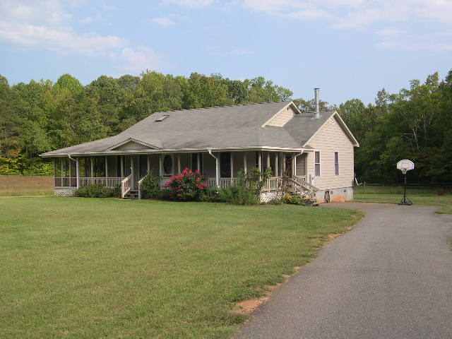 470 North Barton Road Taylors, SC 29687 - Photo 6 of 20 Gallery Image 6