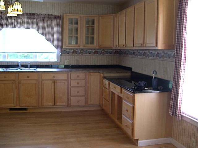 470 North Barton Road Taylors, SC 29687 - Photo 9 of 20 Gallery Image 9