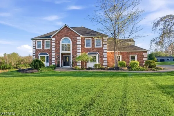 $849,000 | 7 Woodfield Road, Newton, NJ 07860
