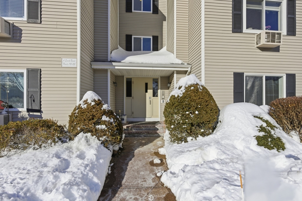 4 Erick Road, Unit 90 Mansfield, MA 02048 - Photo 23 of 30 a view of a entryway front of house
