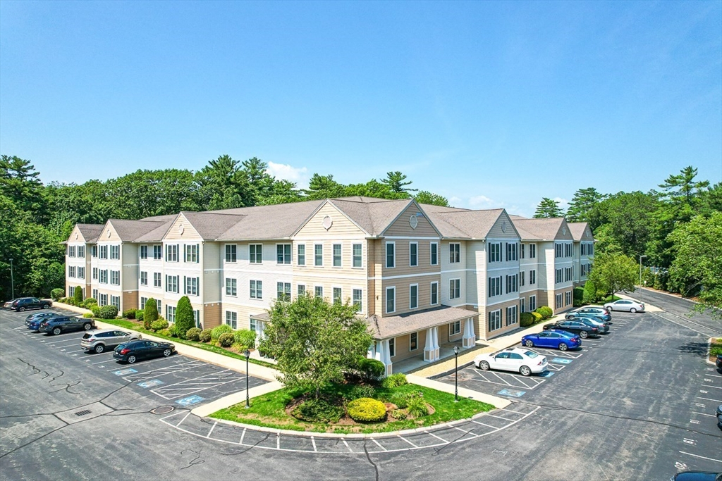 135 Beach Road, Unit B308 Salisbury, MA 01952 - Photo 1 of 36