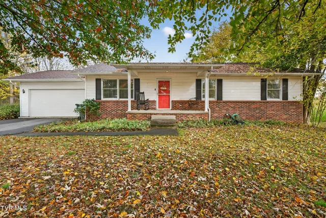 $249,000 | 825 Edgemont N Street Northeast, Abingdon, VA 24210