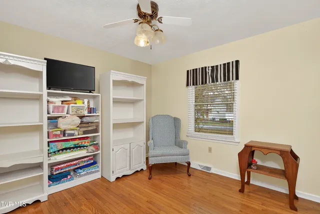 $249,000 | 825 Edgemont N Street Northeast, Abingdon, VA 24210