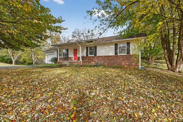 $249,000 | 825 Edgemont N Street Northeast, Abingdon, VA 24210