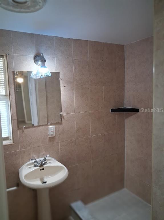 4926 Colonnade Avenue Holiday, FL 34690 - Photo 15 of 25