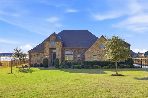 $944,900 | 2165 Hodges Lake Drive, Rockwall, TX 75032