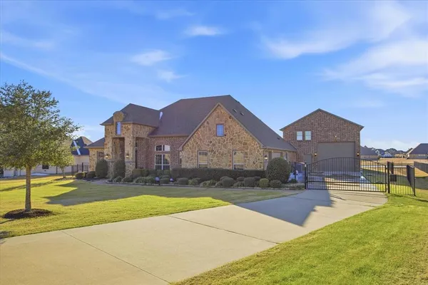 $944,900 | 2165 Hodges Lake Drive, Rockwall, TX 75032