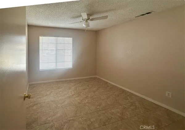 $2,500 | 13629 Dry Creek Road, Victorville, CA 92392