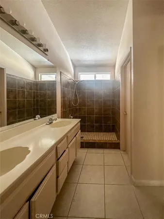 $2,500 | 13629 Dry Creek Road, Victorville, CA 92392