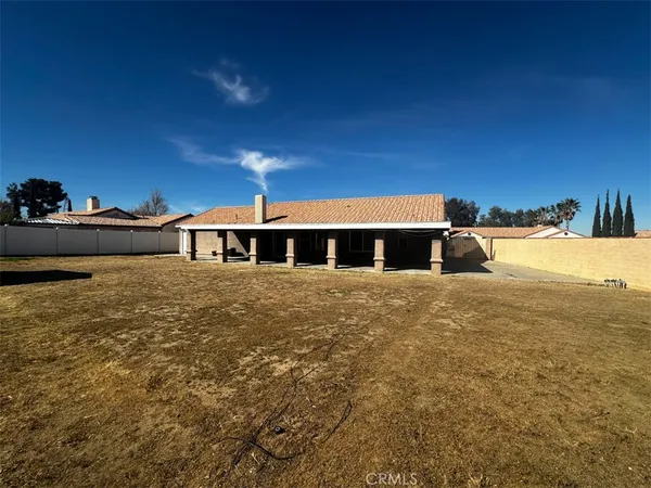 $2,500 | 13629 Dry Creek Road, Victorville, CA 92392