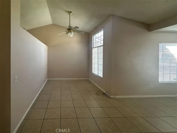 $2,500 | 13629 Dry Creek Road, Victorville, CA 92392