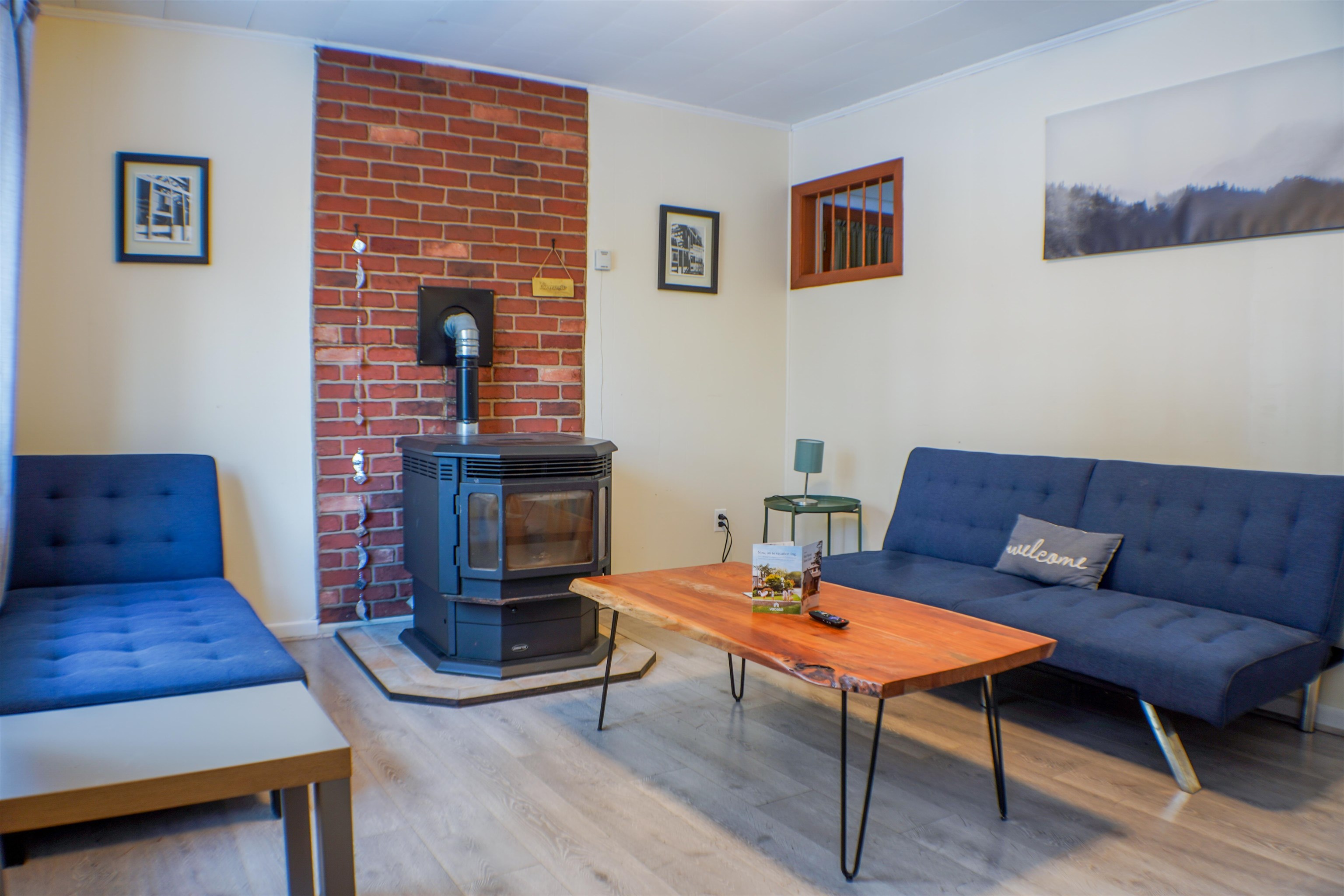 137 Pinecrest Road Rutland Town, VT 05701 - Photo 3 of 21