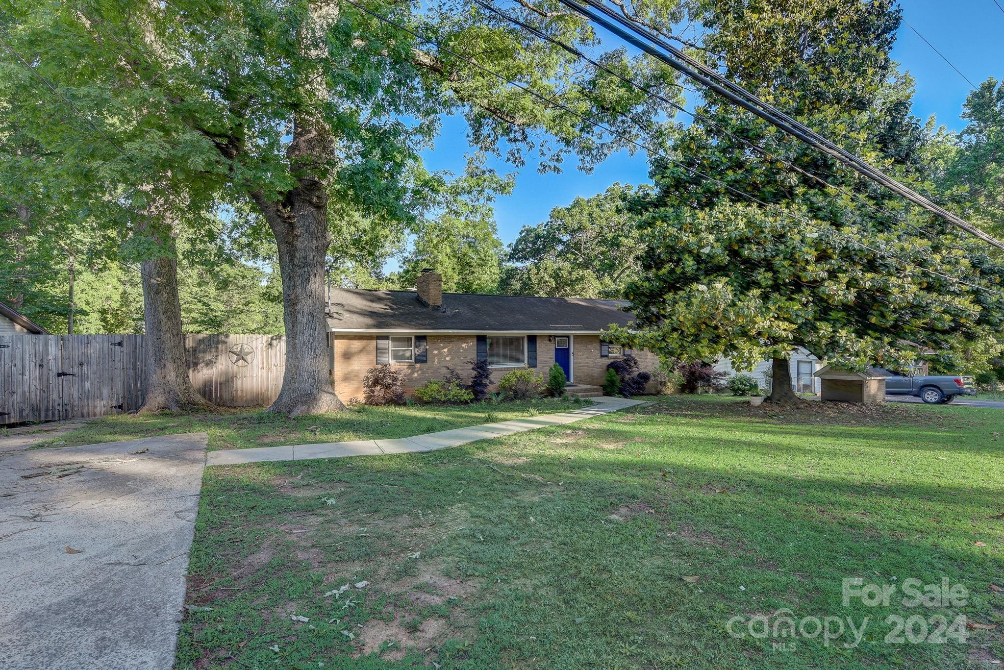 5080 Lewis Road Gastonia, NC 28052 - Photo 3 of 48 Gallery Image 3